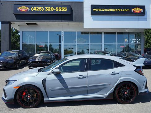 Used 2021 Honda Civic Type R image 2
