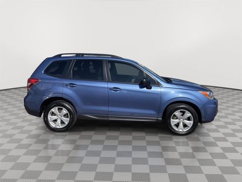 Used 2015 Subaru Forester 2.5i w/ Alloy Wheel Package image 3