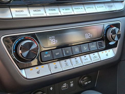 Used 2019 Hyundai Sonata Sport w/ Winter Weather Package image 17