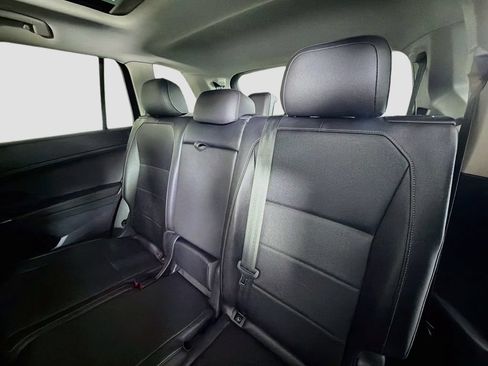 Used 2020 Volkswagen Tiguan SE w/ Panoramic Sunroof Package FWD image 25