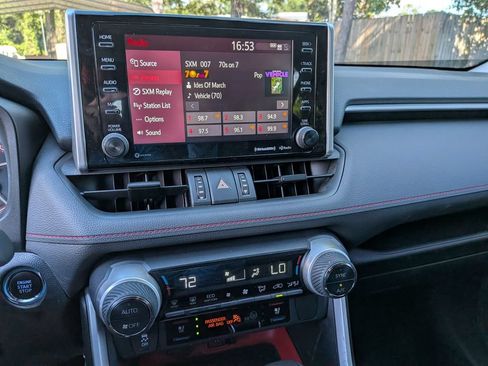 Used 2020 Toyota RAV4 TRD Off-Road w/ TRD Off-Road Weather Package AWD/4WD image 33