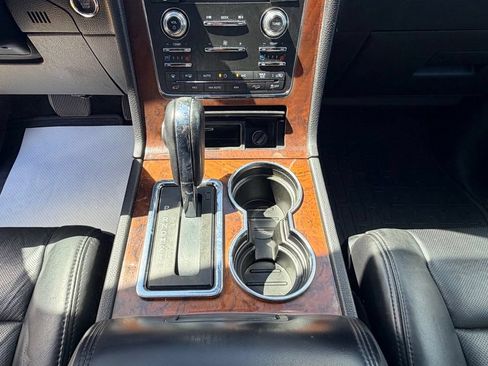 Used 2016 Lincoln Navigator Select AWD/4WD image 15