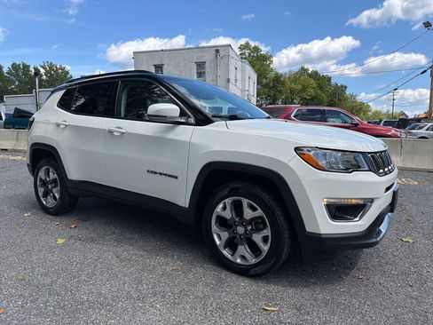 Used 2021 Jeep Compass Limited w/ Sun and Sound Group AWD/4WD image 8