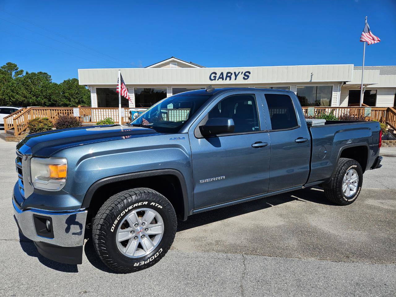 Used 2014 GMC Sierra 1500 SLE w/ SLE Value Package AWD/4WD image 2