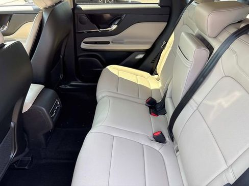 New 2025 Lincoln Corsair Grand Touring w/ Jet Appearance Package AWD/4WD image 19