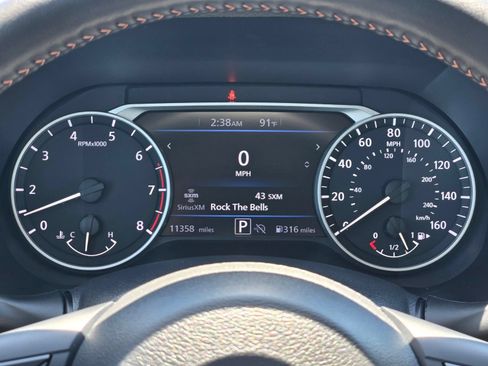 Used 2025 Nissan Sentra SR w/ SR Premium Package FWD image 33
