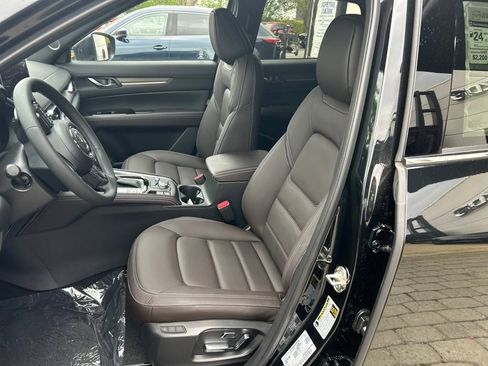 New 2025 MAZDA CX-5 Signature image 9