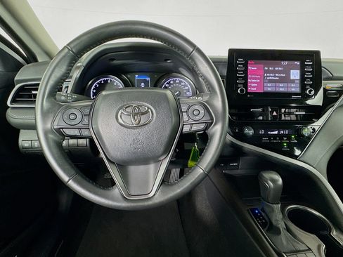 Used 2024 Toyota Camry SE FWD image 10