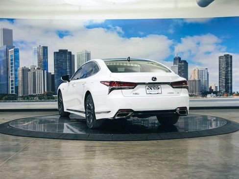 Used 2019 Lexus LS 500 F Sport w/ Accessory Package (Z2) AWD/4WD image 9