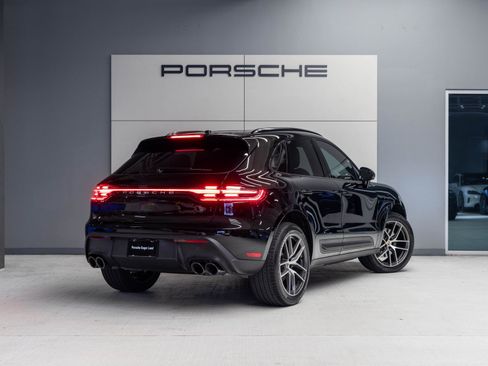 Certified 2026 Porsche Macan image 7