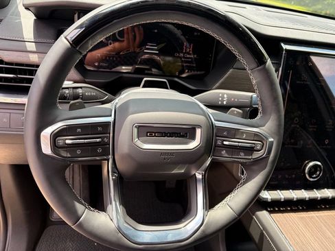 Used 2026 GMC Acadia Denali w/ Super Cruise Package FWD image 36