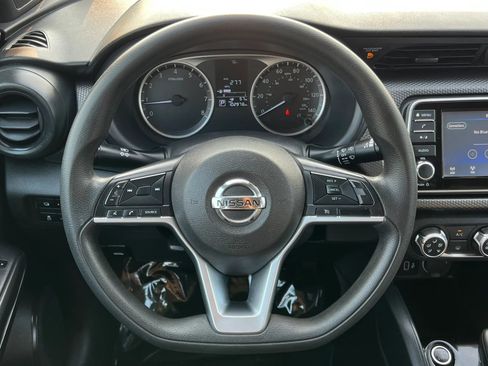 Used 2020 Nissan Kicks S FWD image 21