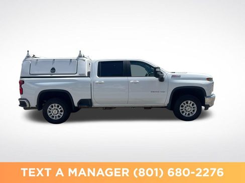 Used 2021 Chevrolet Silverado 3500 LT w/ Convenience Package AWD/4WD image 6