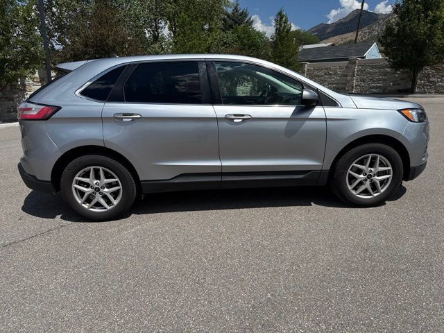 Used 2024 Ford Edge SEL AWD/4WD image 12