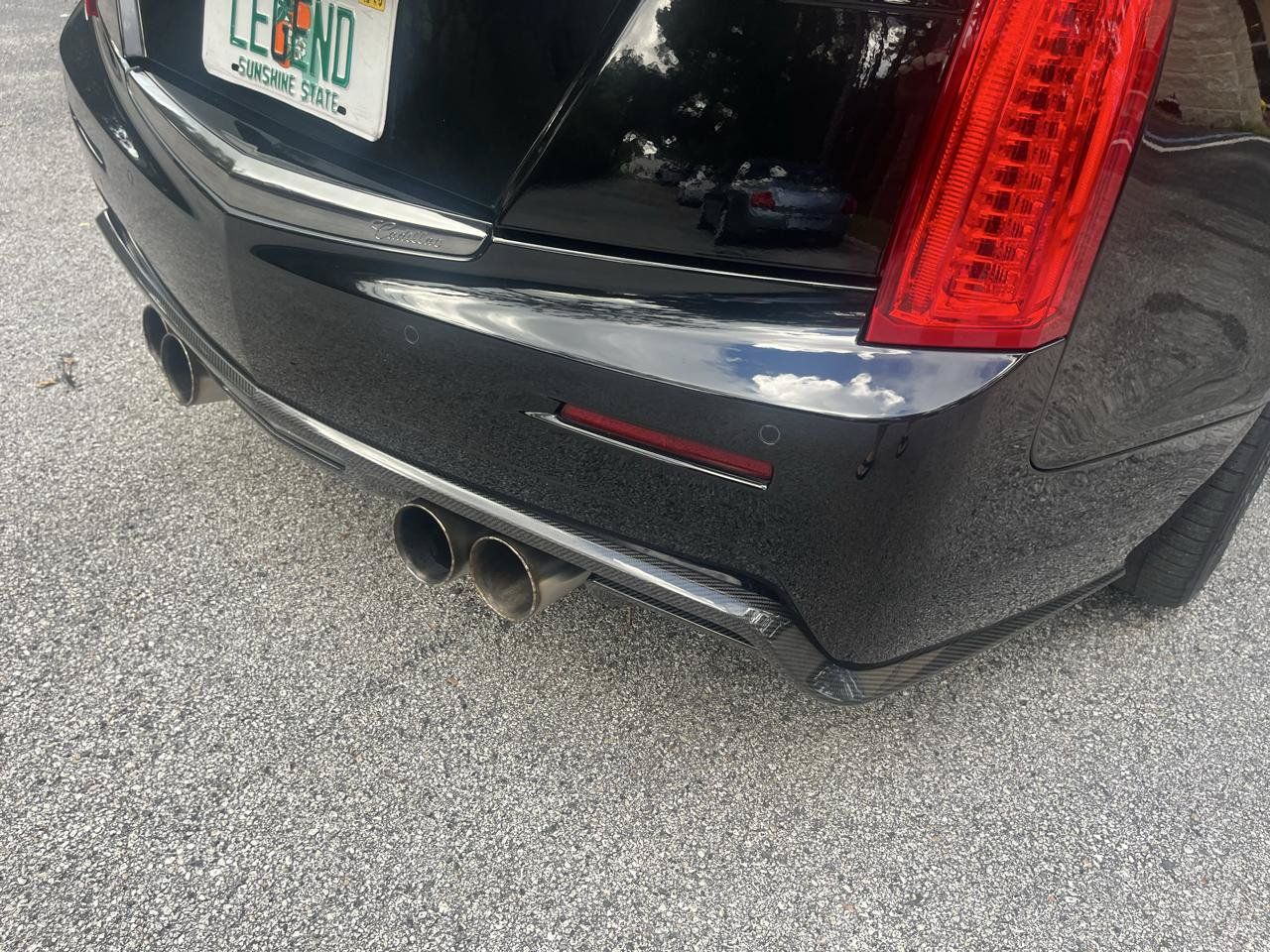 Used 2017 Cadillac ATS V w/ Carbon Black Package RWD image 6