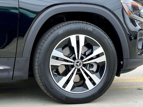 Certified 2026 Mercedes-Benz GLB 250 4MATIC image 11