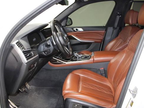 Used 2021 BMW X7 M50i w/ Executive Package AWD/4WD image 17