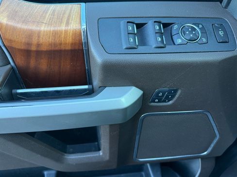 Used 2017 Ford F250 King Ranch w/ King Ranch Ultimate Package image 18