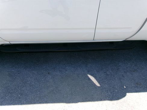 Used 2019 Nissan Frontier S RWD image 25