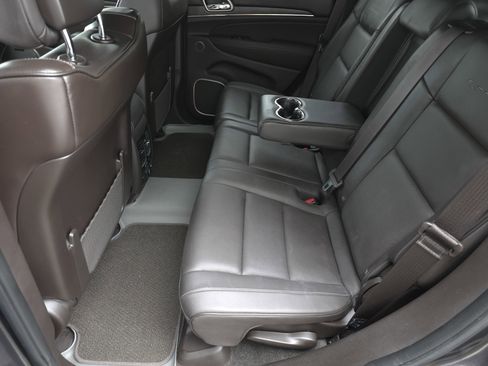 Used 2016 Jeep Grand Cherokee Summit image 23