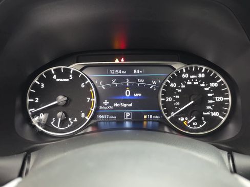 Used 2024 Nissan Altima 2.5 SR w/ SR Premium Package FWD image 16