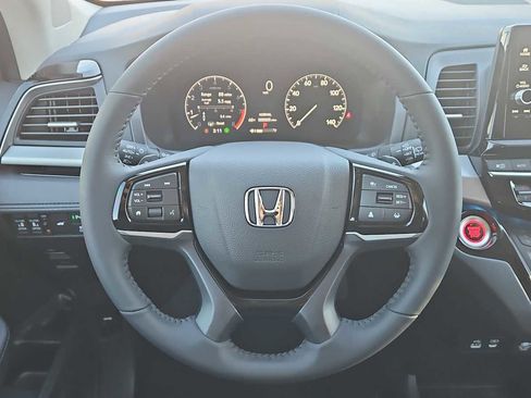 New 2026 Honda Odyssey Touring image 10