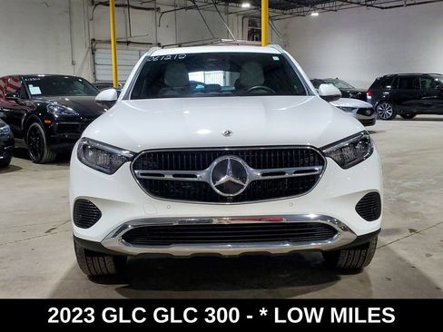 Used 2023 Mercedes-Benz GLC 300 image 2