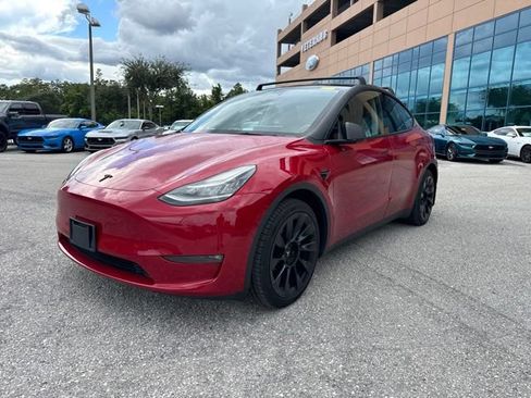 Used 2022 Tesla Model Y Long Range AWD/4WD image 2