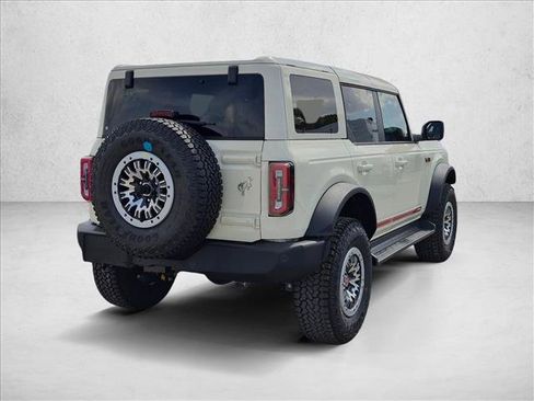 New 2026 Ford Bronco Outer Banks AWD/4WD image 2