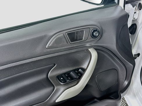 Used 2012 Ford Fiesta SEL FWD image 15