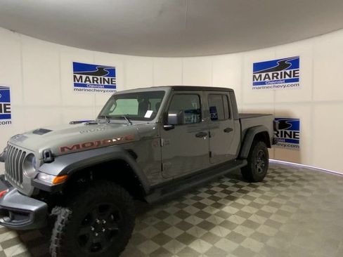Used 2023 Jeep Gladiator Mojave w/ Cold Weather Group AWD/4WD image 6