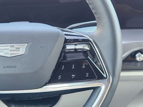 Used 2026 Cadillac Vistiq Sport w/ LPO, Floor Liner Package image 29