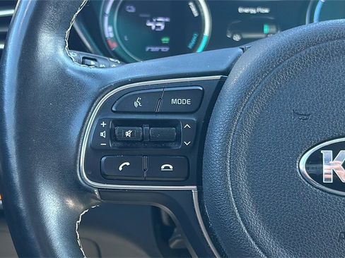 Used 2020 Kia Niro EX w/ Cold Weather Package image 22
