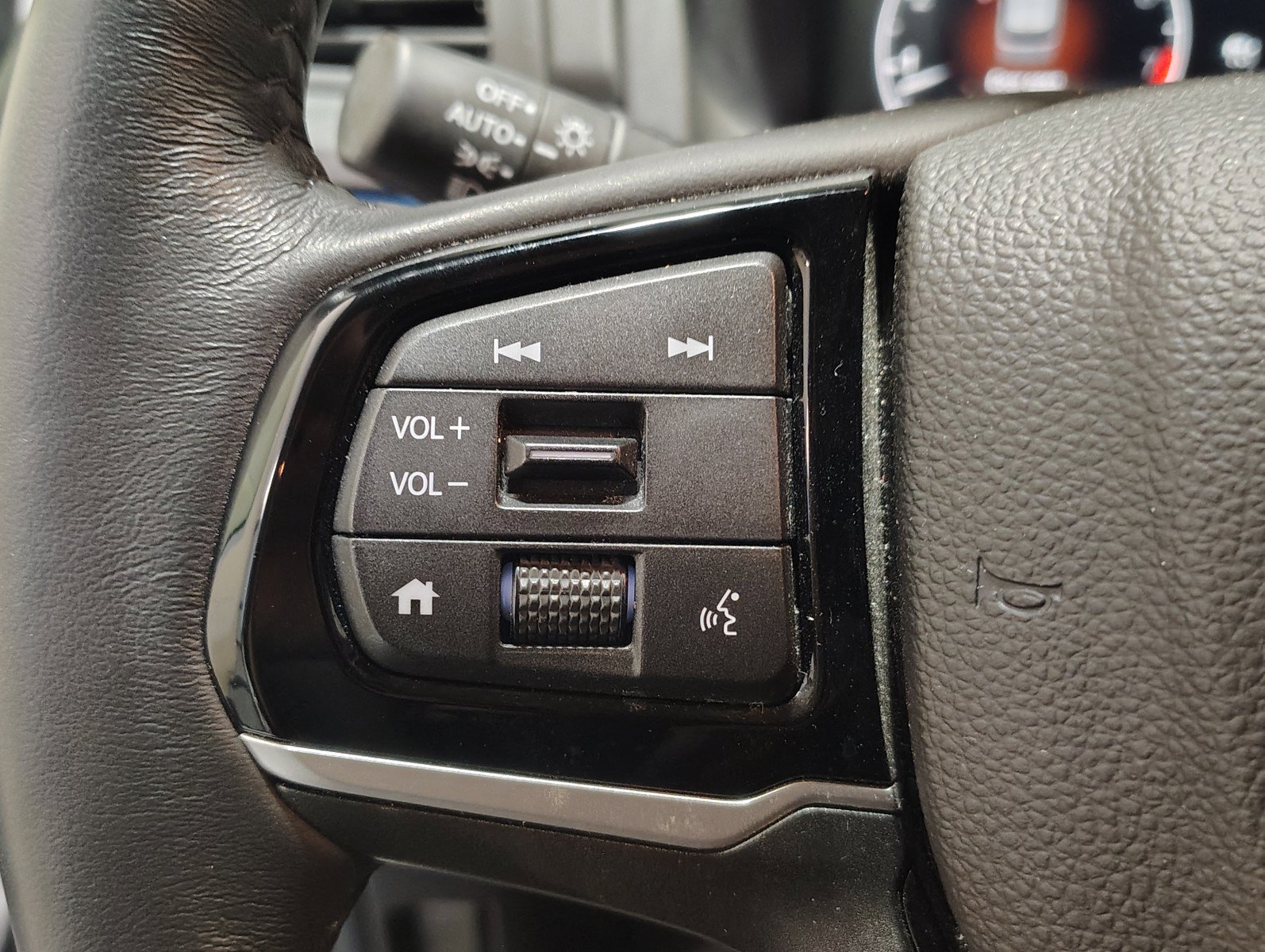 Used 2025 Honda Odyssey Elite image 15