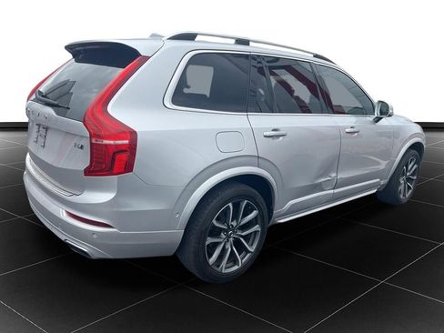 Used 2017 Volvo XC90 T6 Momentum w/ Vision Package AWD/4WD image 5
