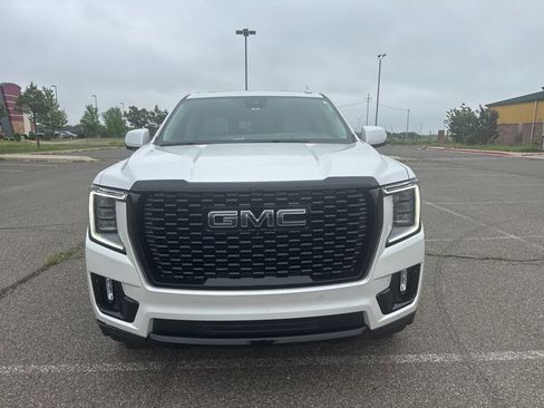 Used 2024 GMC Yukon XL Denali w/ Denali Reserve Package AWD/4WD image 2
