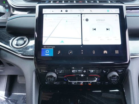 Used 2022 Jeep Grand Cherokee Trailhawk image 19