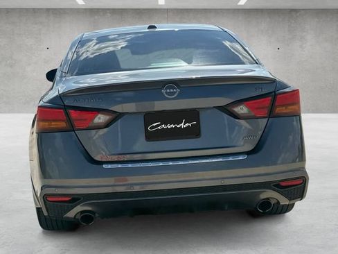 Used 2023 Nissan Altima 2.5 SL AWD/4WD image 16