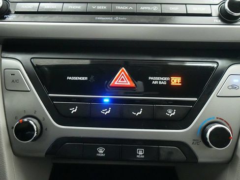 Used 2017 Hyundai Elantra SE FWD image 26