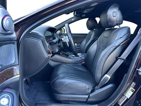 Used 2018 Mercedes-Benz S 560 4MATIC Sedan image 10