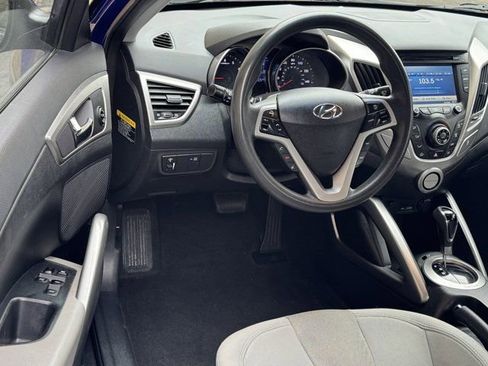 Used 2012 Hyundai Veloster image 22