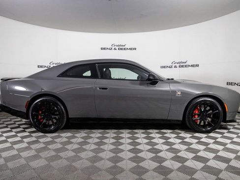 Used 2025 Dodge Charger Daytona Scat Pack w/ Track Pack image 11