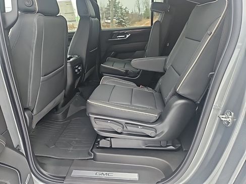 New 2026 GMC Yukon XL Elevation w/ LPO, Get Active Package image 18