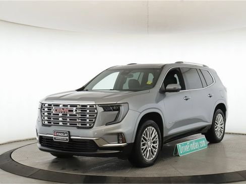 Used 2025 GMC Acadia Denali w/ LPO, Floor Liner Package image 10