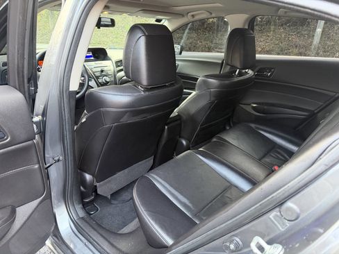 Used 2014 Acura ILX 2.0L 4dr Sedan image 23
