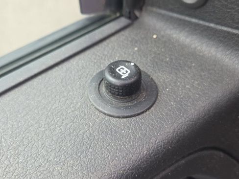 Used 2014 Ford F150 XLT w/ Equipment Group 302A Luxury AWD/4WD image 18