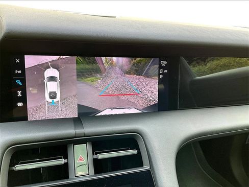 Certified 2024 Porsche Taycan image 26