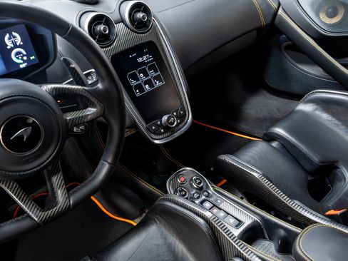 Used 2019 McLaren 600LT RWD image 67