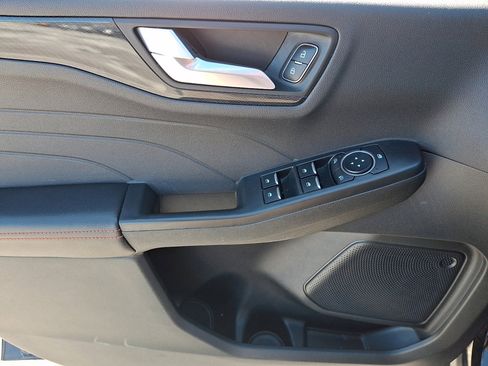 Used 2025 Ford Escape ST-Line image 23