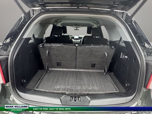 Used 2022 Ford Explorer XLT w/ Equipment Group 202A image 27